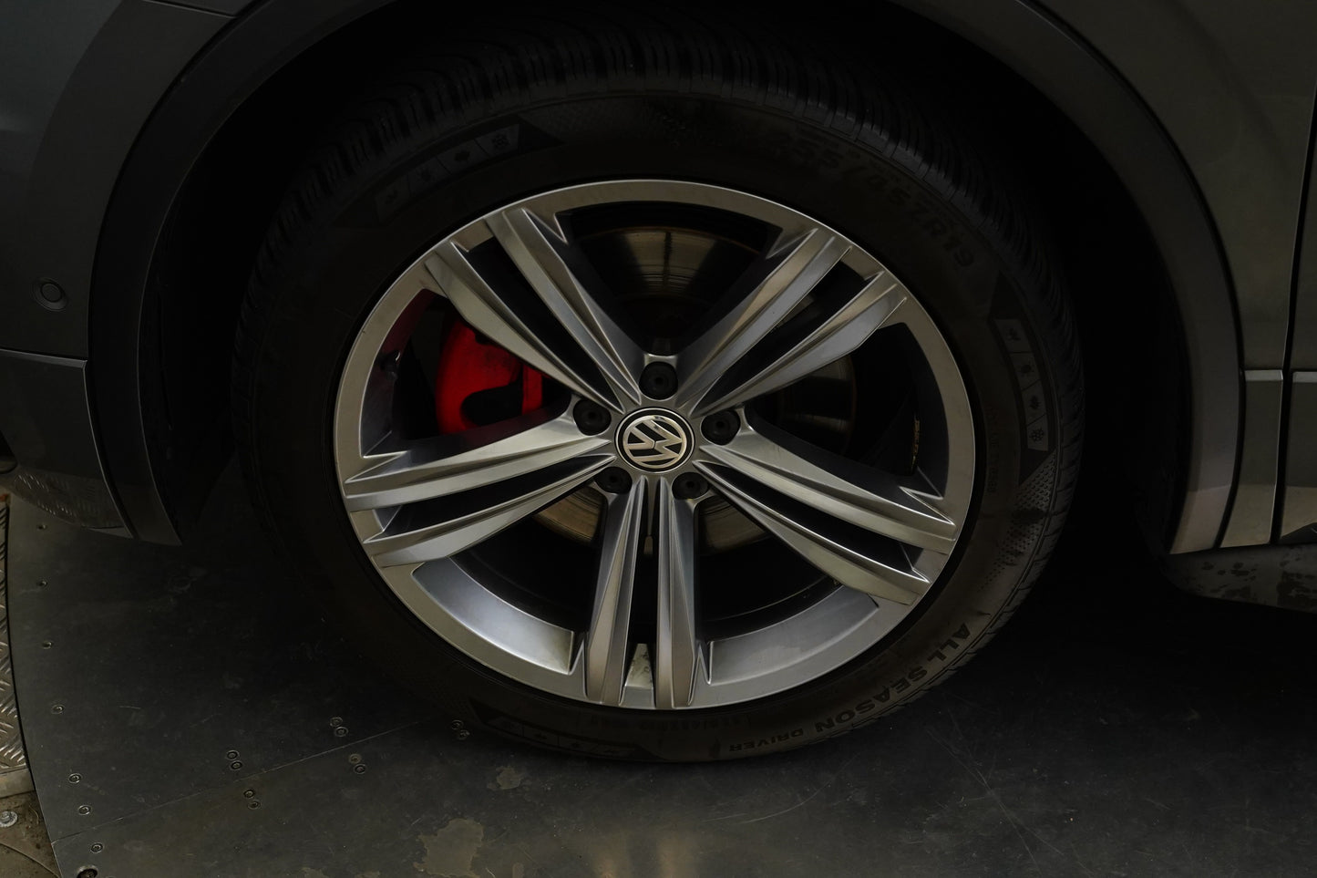 Volkswagen Tiguan 2.0 TSI 140kW 4MOTION IQ.Drive