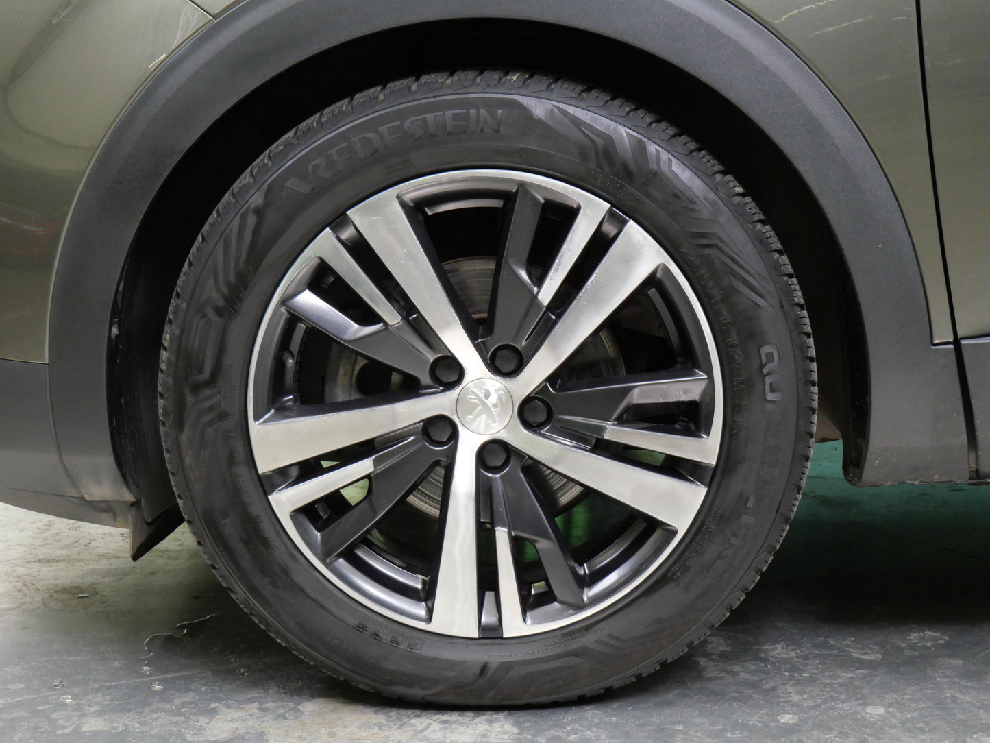 Peugeot 3008 1.2 PureTech 96 kW Allure