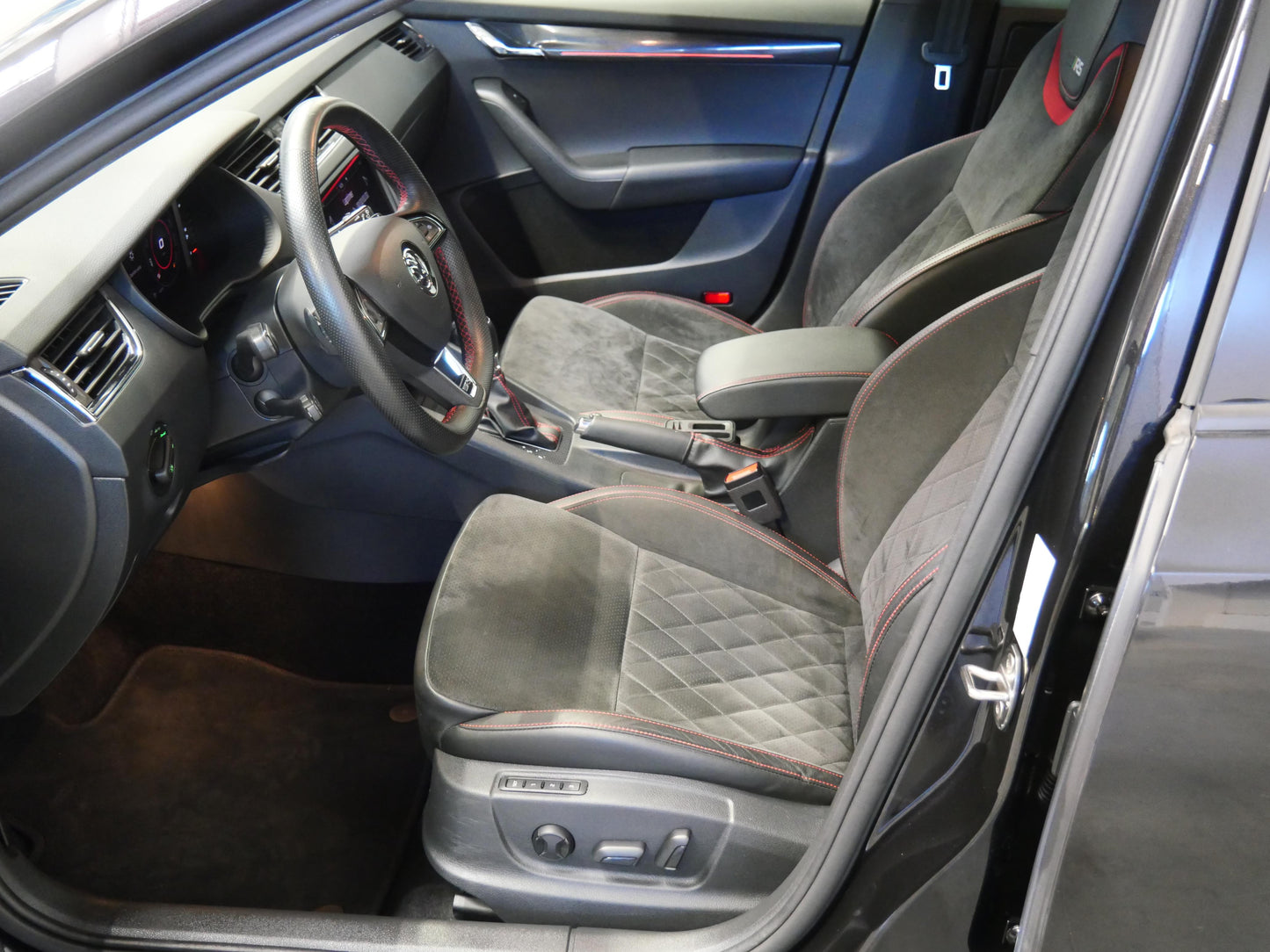 Škoda Octavia 2.0 TSI RS 180 kW