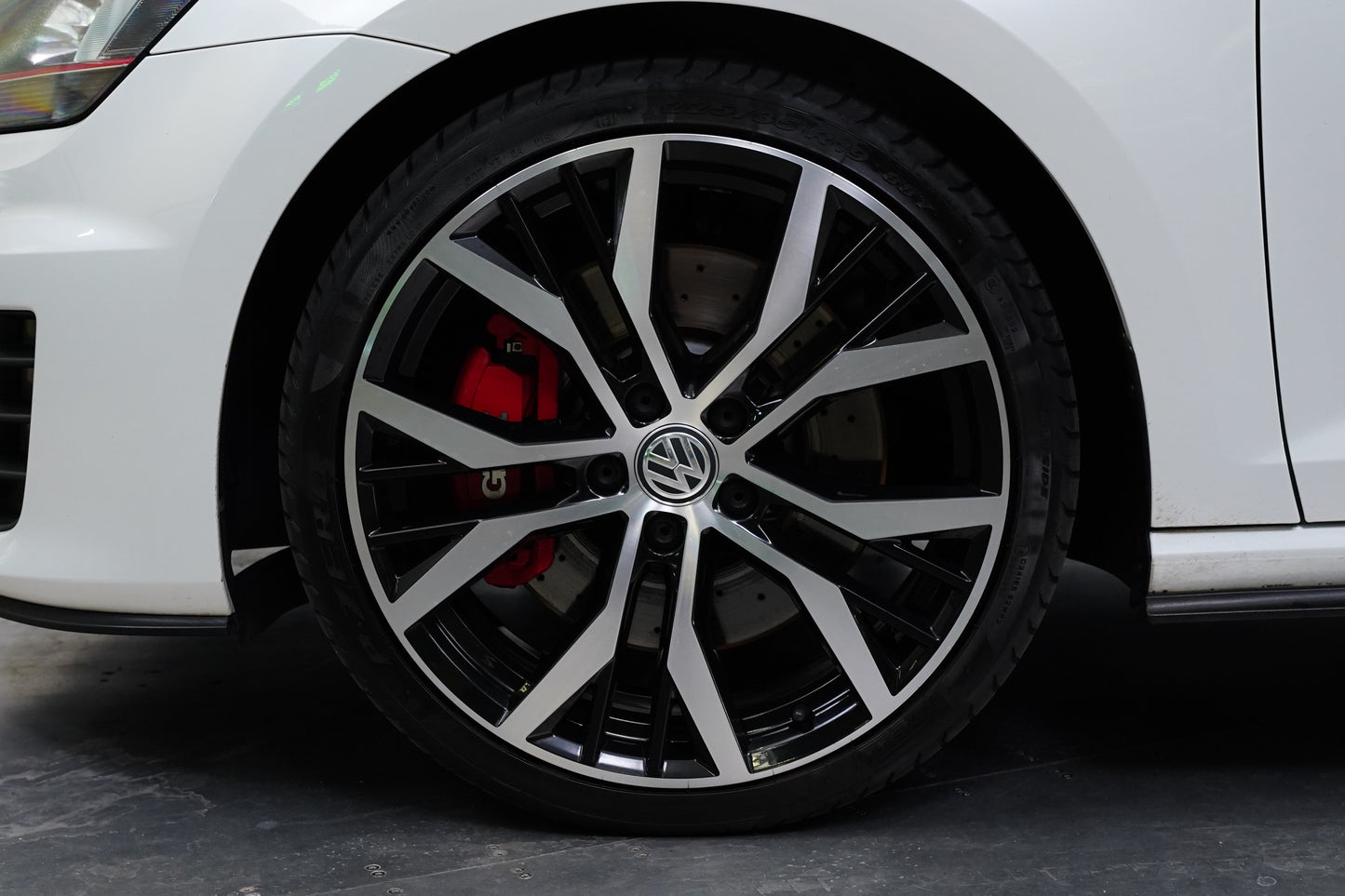 Volkswagen Golf 2.0TFSI 169 kW GTI Performance