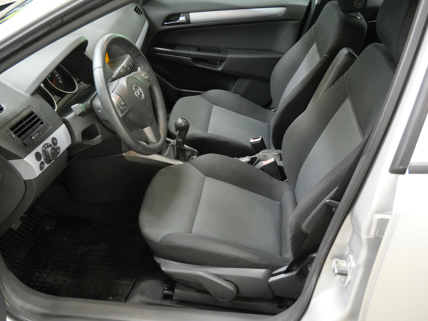 Opel Astra 1.6 16V 77 kW Enjoy