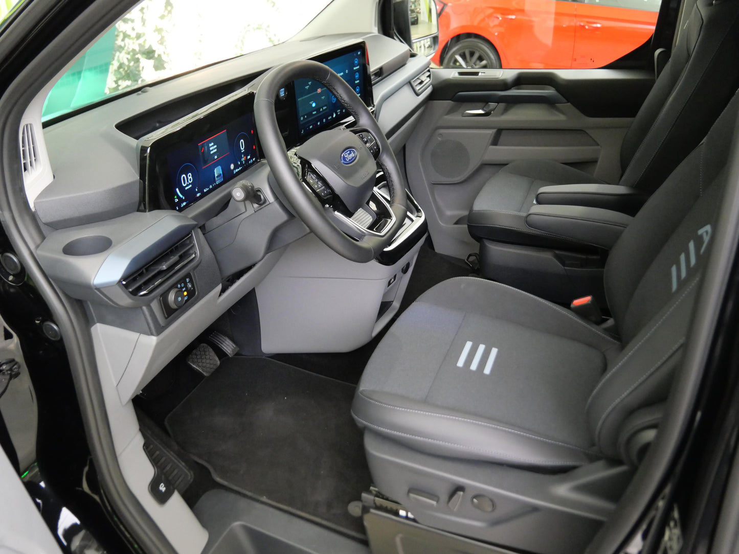Ford Tourneo Custom 2.0 EcoBlue 125 kW AWD L2