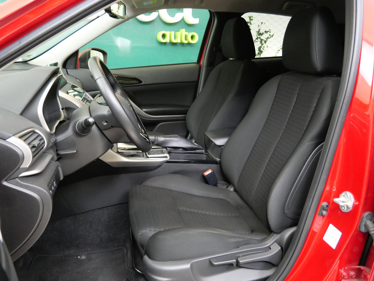Mitsubishi Eclipse Cross 1.5 T 120 kW CVT AWT