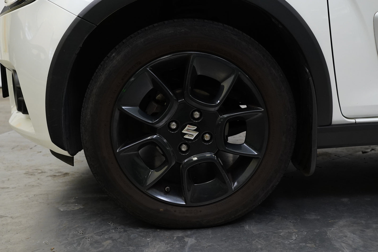 Suzuki Ignis 1.2 DualJet 66 kW Basic – foto 10