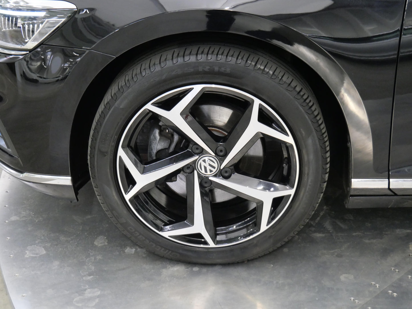 Volkswagen Passat 2.0 TSI 140 kW Elegance