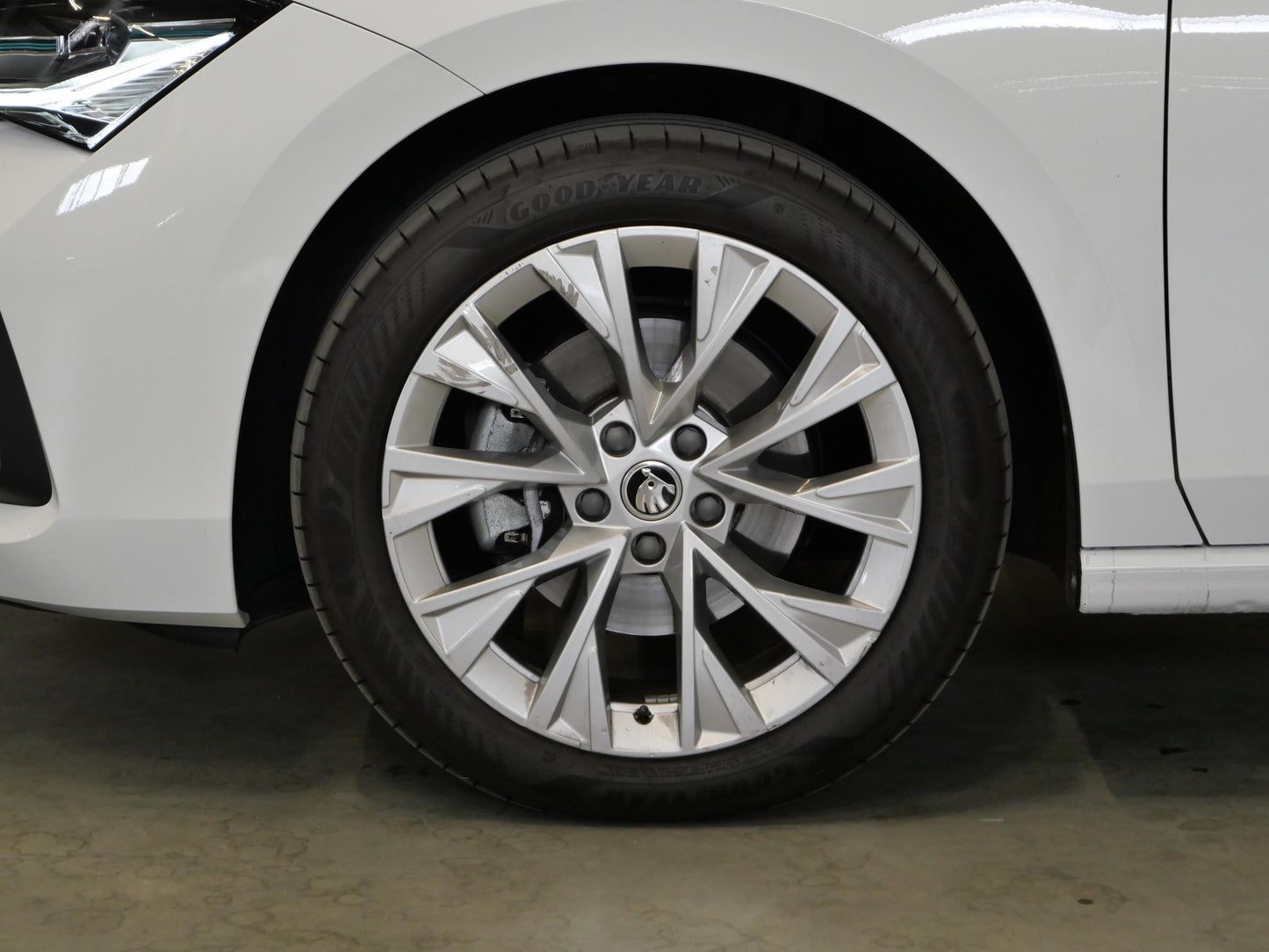 Škoda Superb 2.0 TDI 110 kW DSG Selection