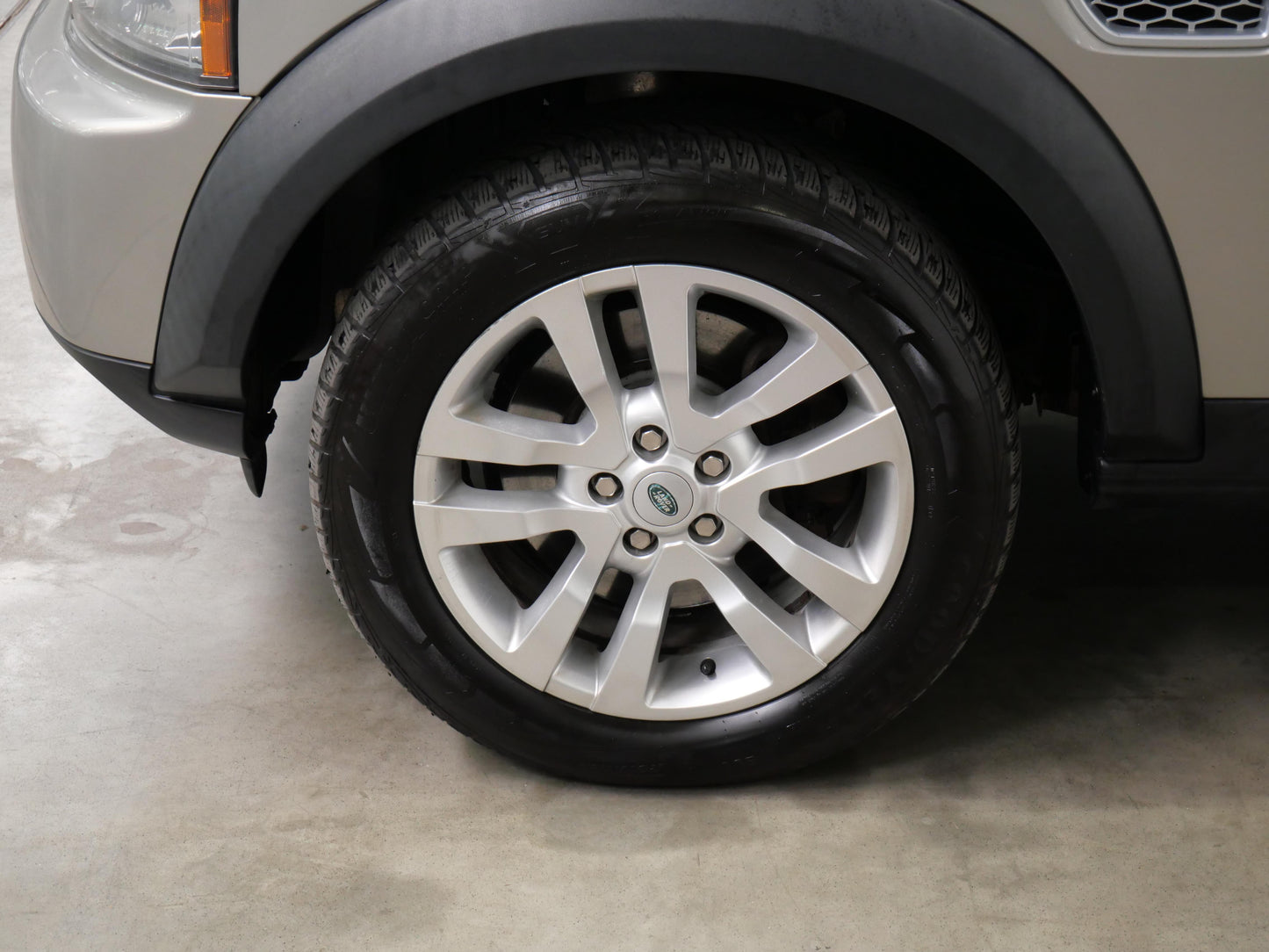 Land Rover Discovery 3.0 TDV6 SE 155 kW 4WD 7-míst