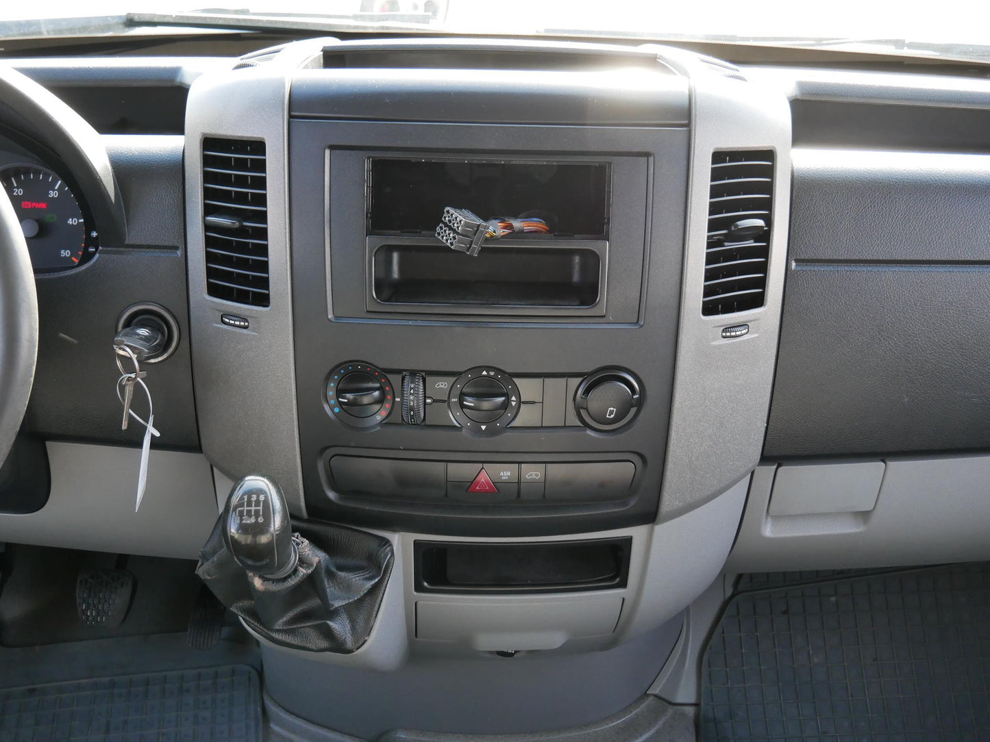 Mercedes-Benz Sprinter 210 CDI 70 kW DOKA