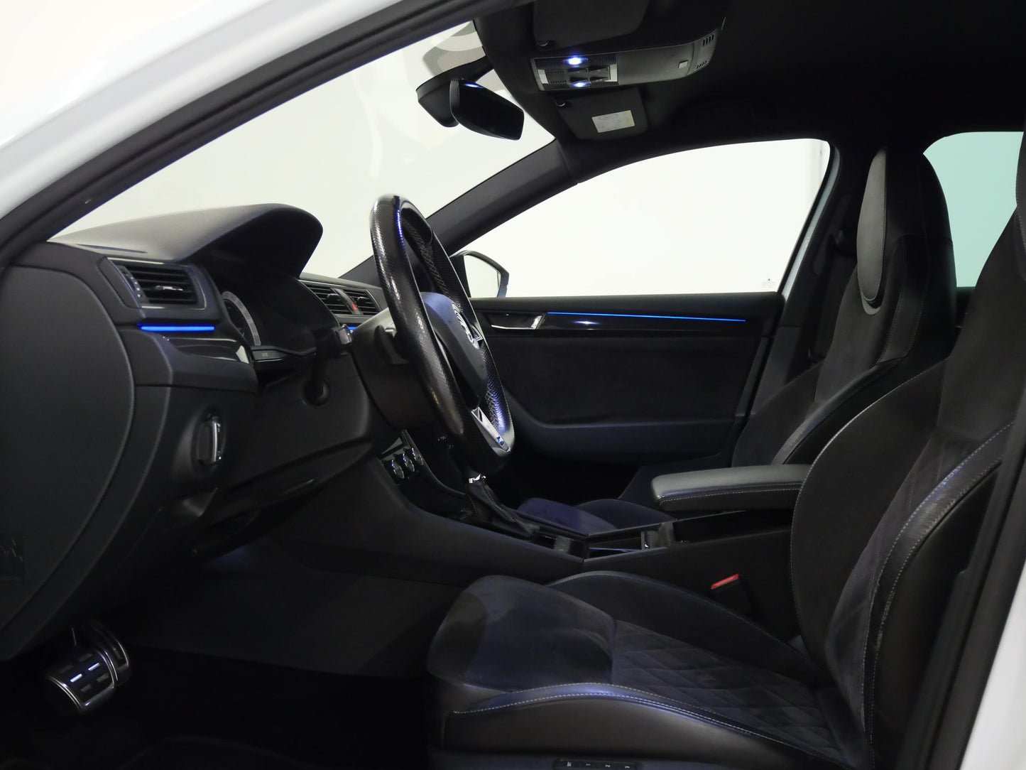 Škoda Superb 2.0 TDI 110 kW Sportline