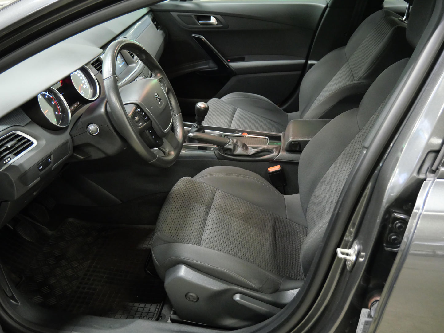 Peugeot 508 2.0 HDi 110 kW Active