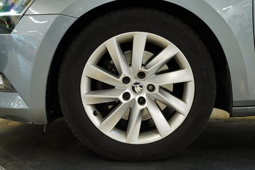Škoda Superb 2.0 TDI 110 kW AMBITION – foto 10