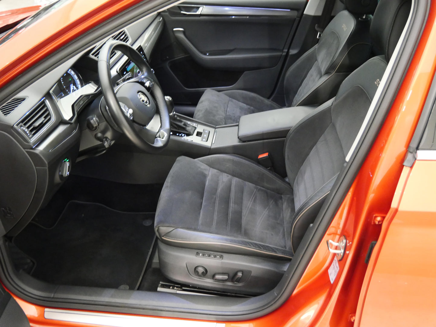 Škoda Superb 2.0 TDI 147 kW Scout