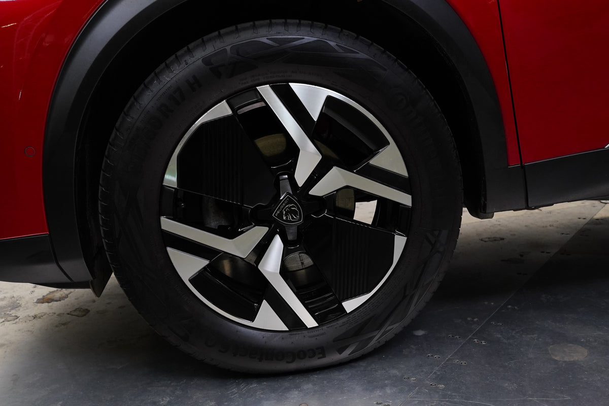Peugeot 2008 1.2 PureTech 74 kW ALLURE