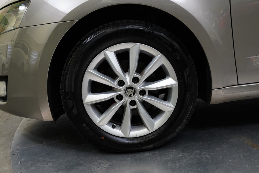 Škoda Octavia 1.6 TDI 81 kW Style – foto 10
