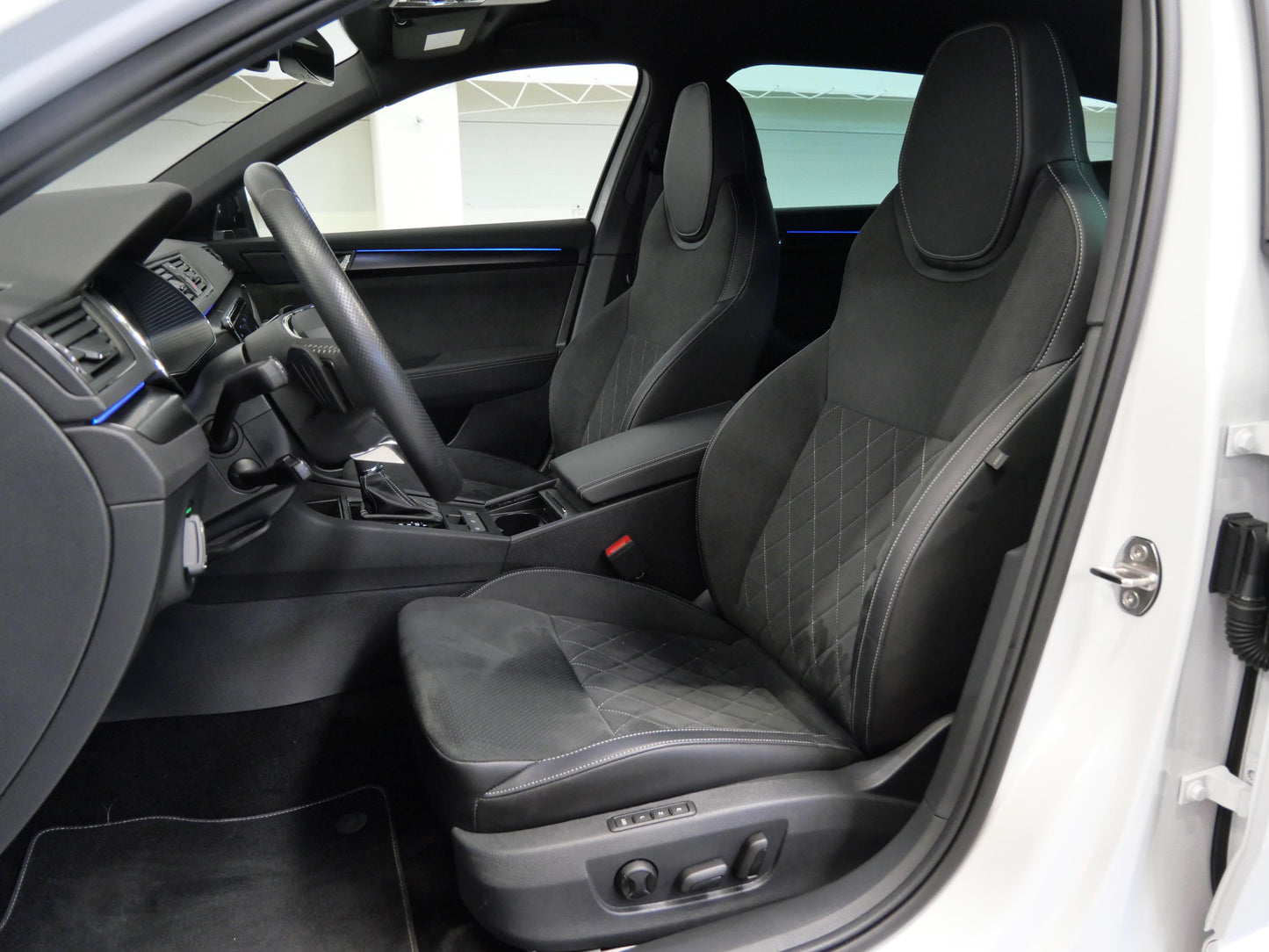 Škoda Superb 2.0 TDI 147 kW 4x4 SportLine