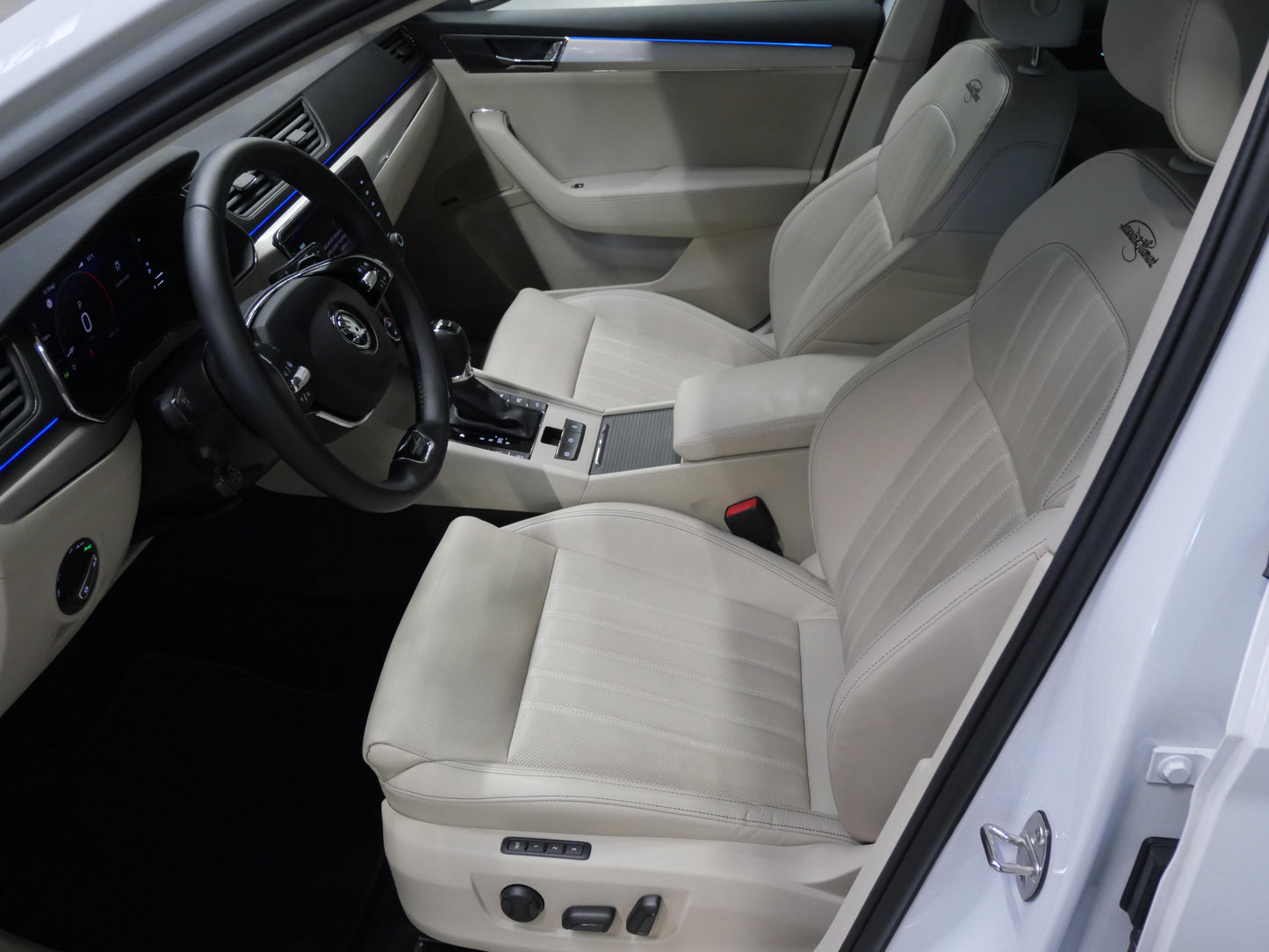 Škoda Superb 2.0 TDI 147 kW L&K 4x4