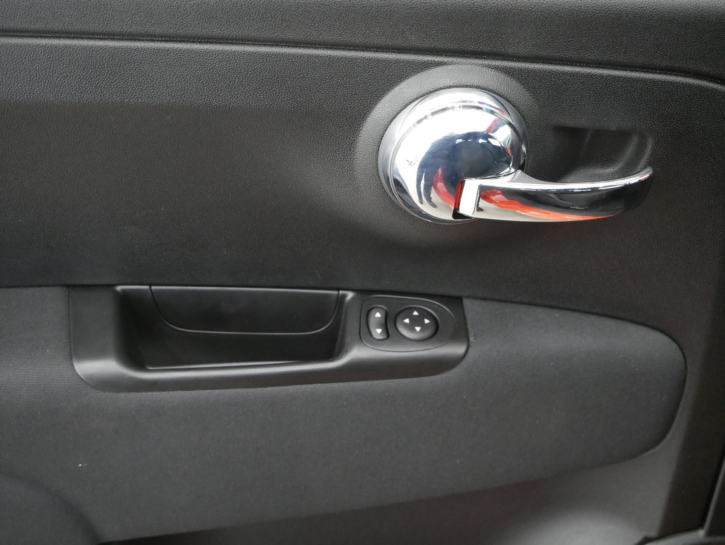 Fiat 500 1.0 BSG 51 kW ITALIA