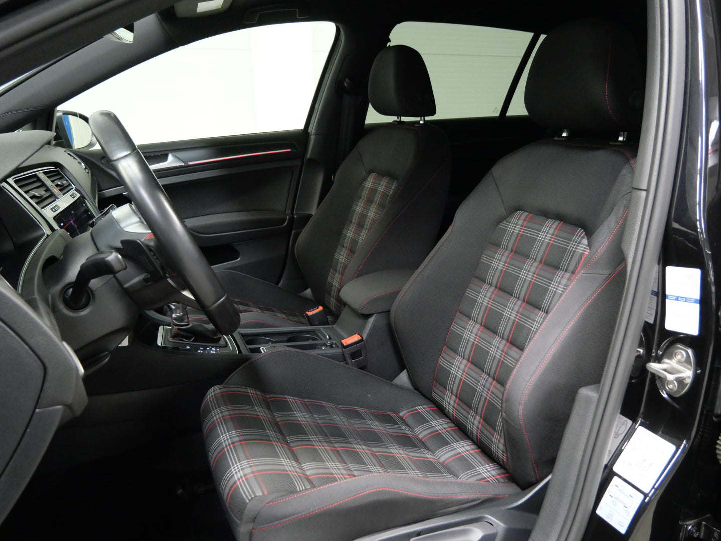 Volkswagen Golf 2.0 TSI GTI 180 kW Performance