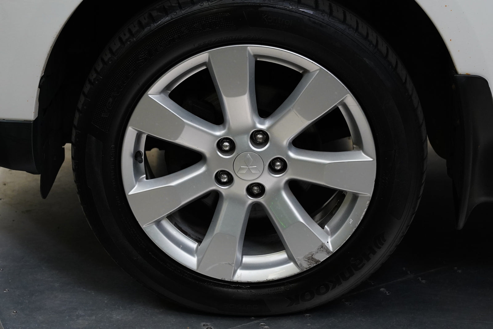 Mitsubishi Outlander 2.2 DI-D 130kW – foto 10