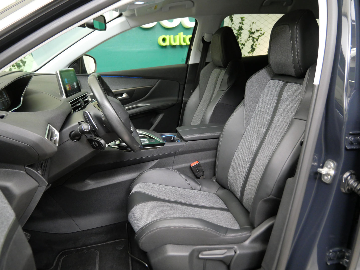 Peugeot 3008 1.2 PureTech 96 kW Allure