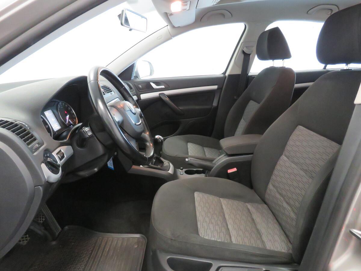 Škoda Octavia 1.6 MPI 75 kW Ambiente Plus