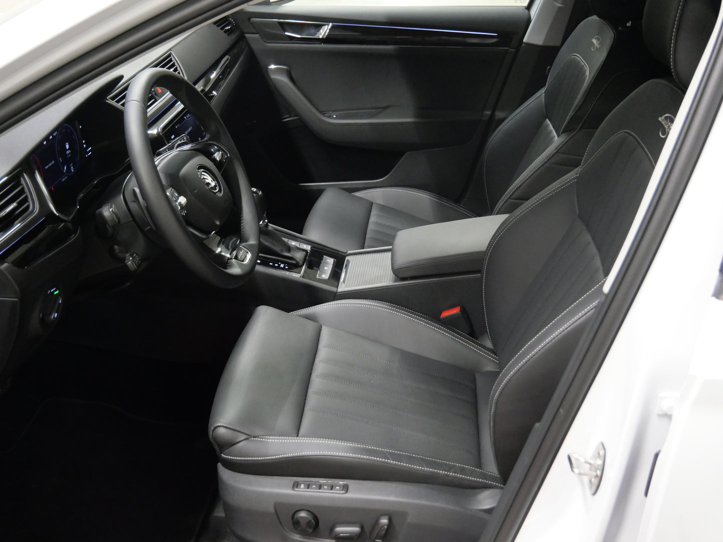 Škoda Superb 2.0 TDI 147 kW L&K