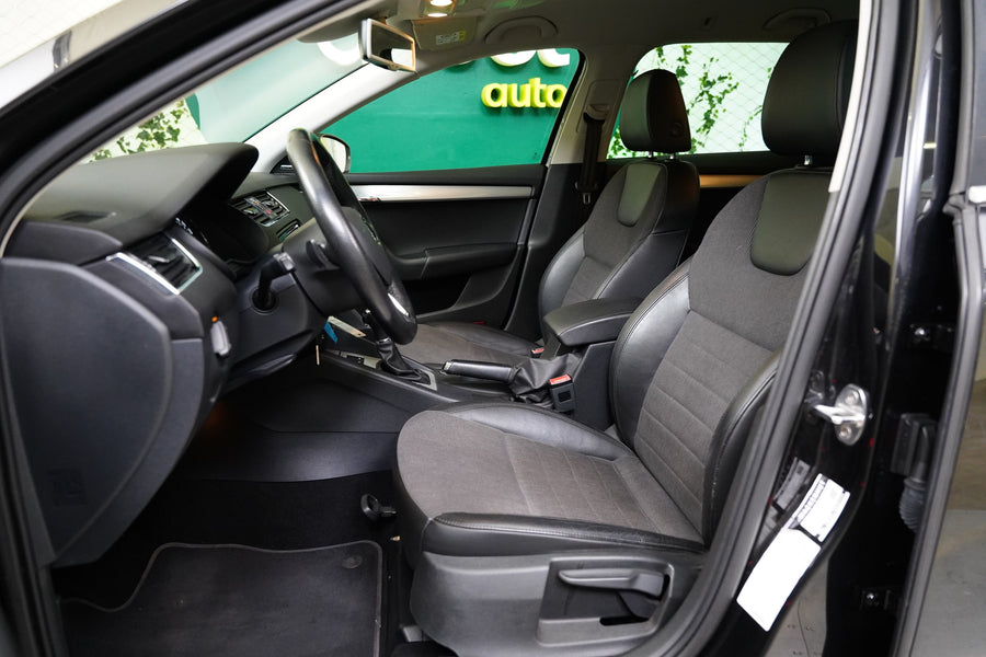 Škoda Octavia 2.0 TDI 110 kW DSG Elegance – foto 10