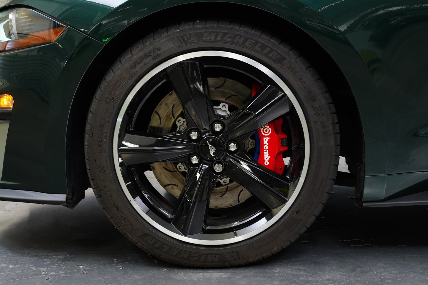 Ford Mustang 5.0 V8 357 kW Bullit