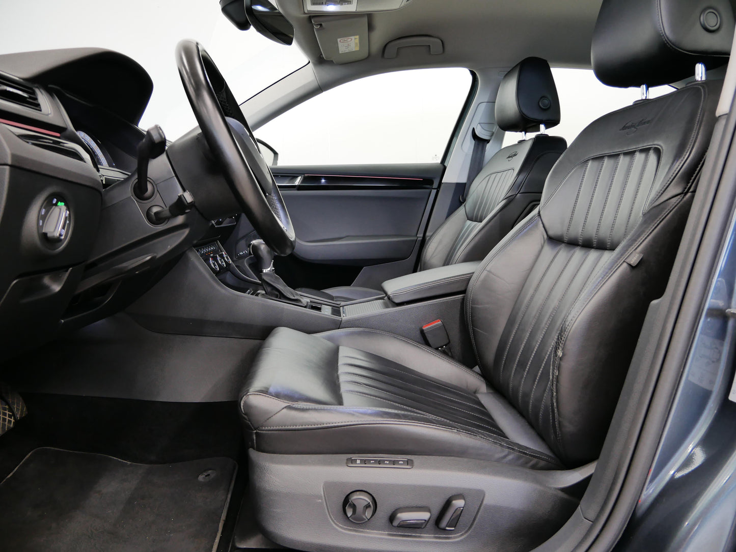 Škoda Superb 2.0 TDI 140 kW DSG 4x4 L&K