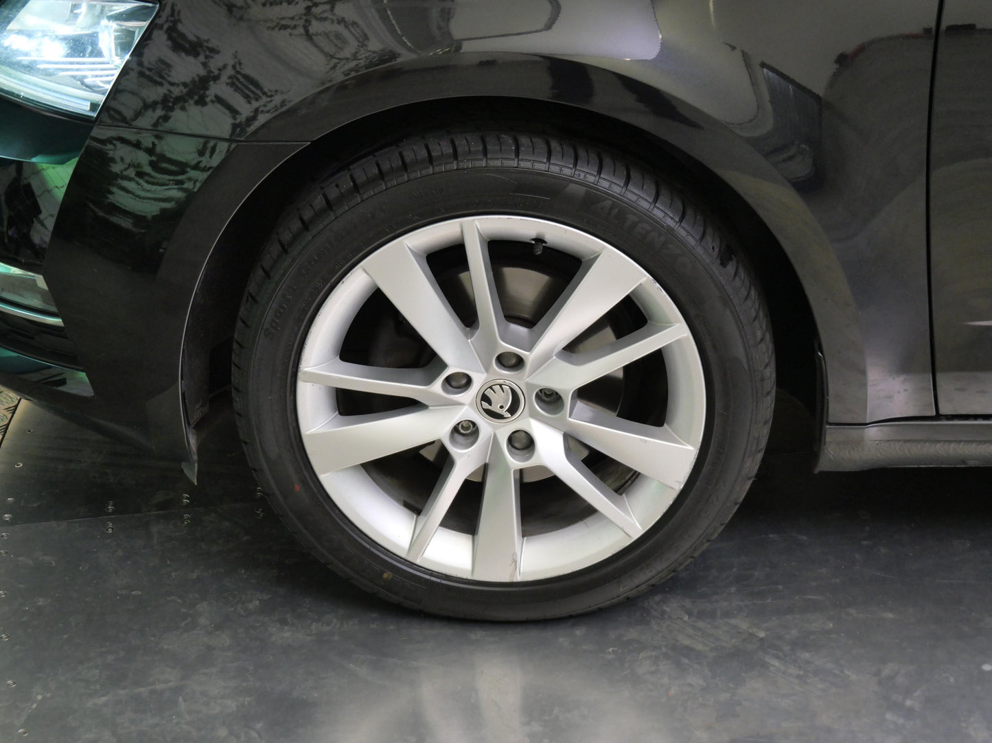 Škoda Octavia 1.6 TDI 85 kW 4x4 Edition 100