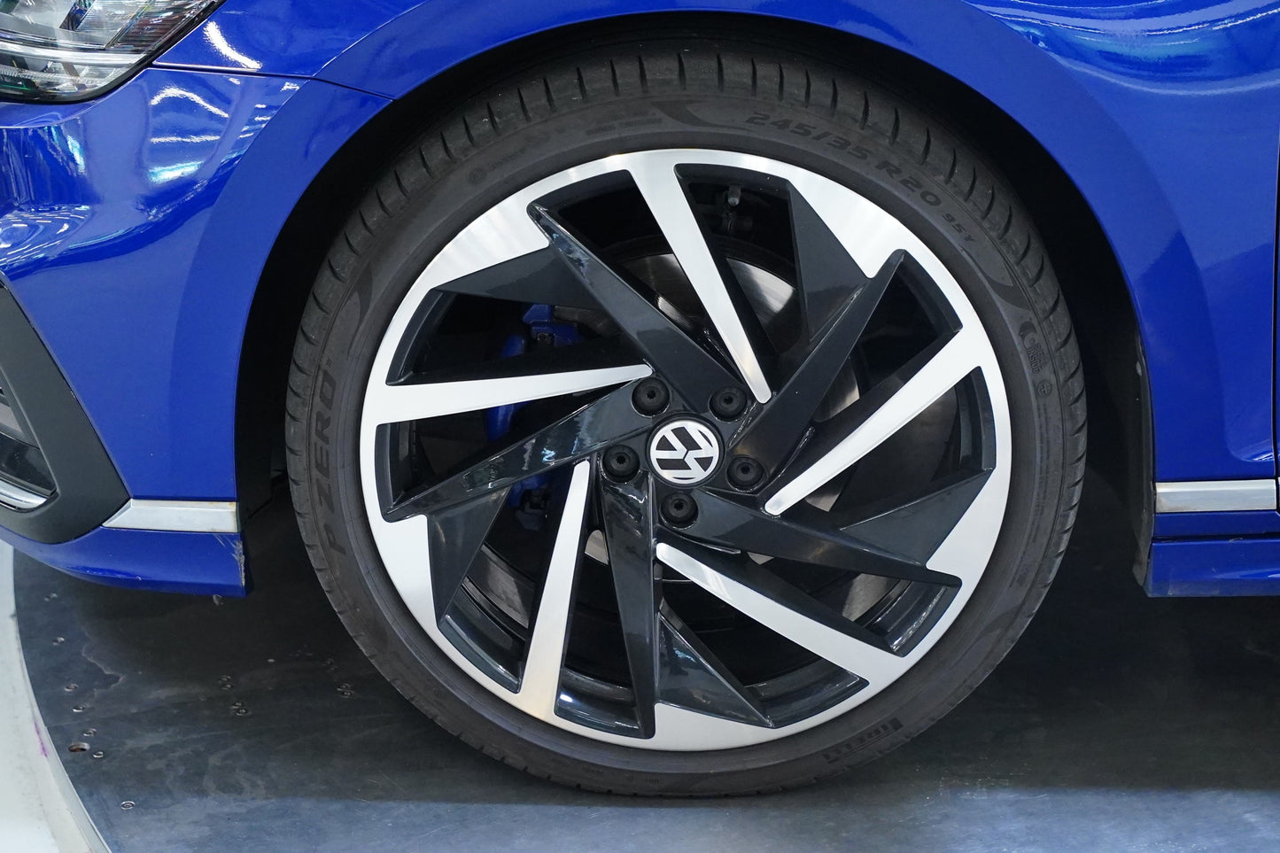 Volkswagen Passat 2.0TDi 140kW R-LINE