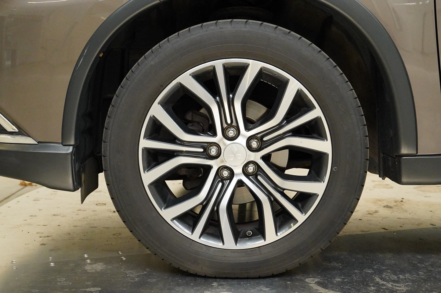 Mitsubishi Outlander 2.2 DI-D 110kW 4WD Intense+
