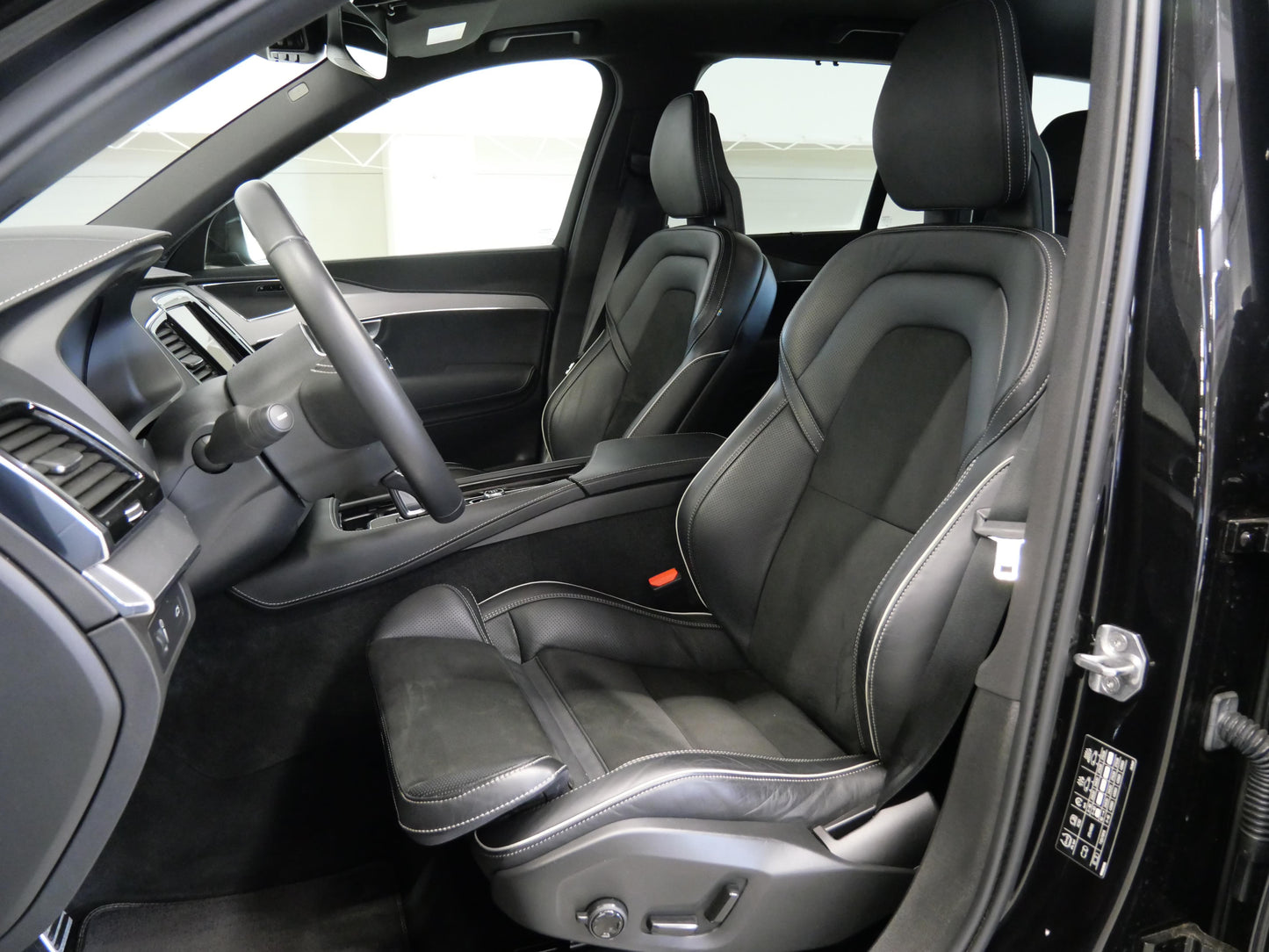 Volvo XC90 2.0 B5 173 kW AWD R-Design