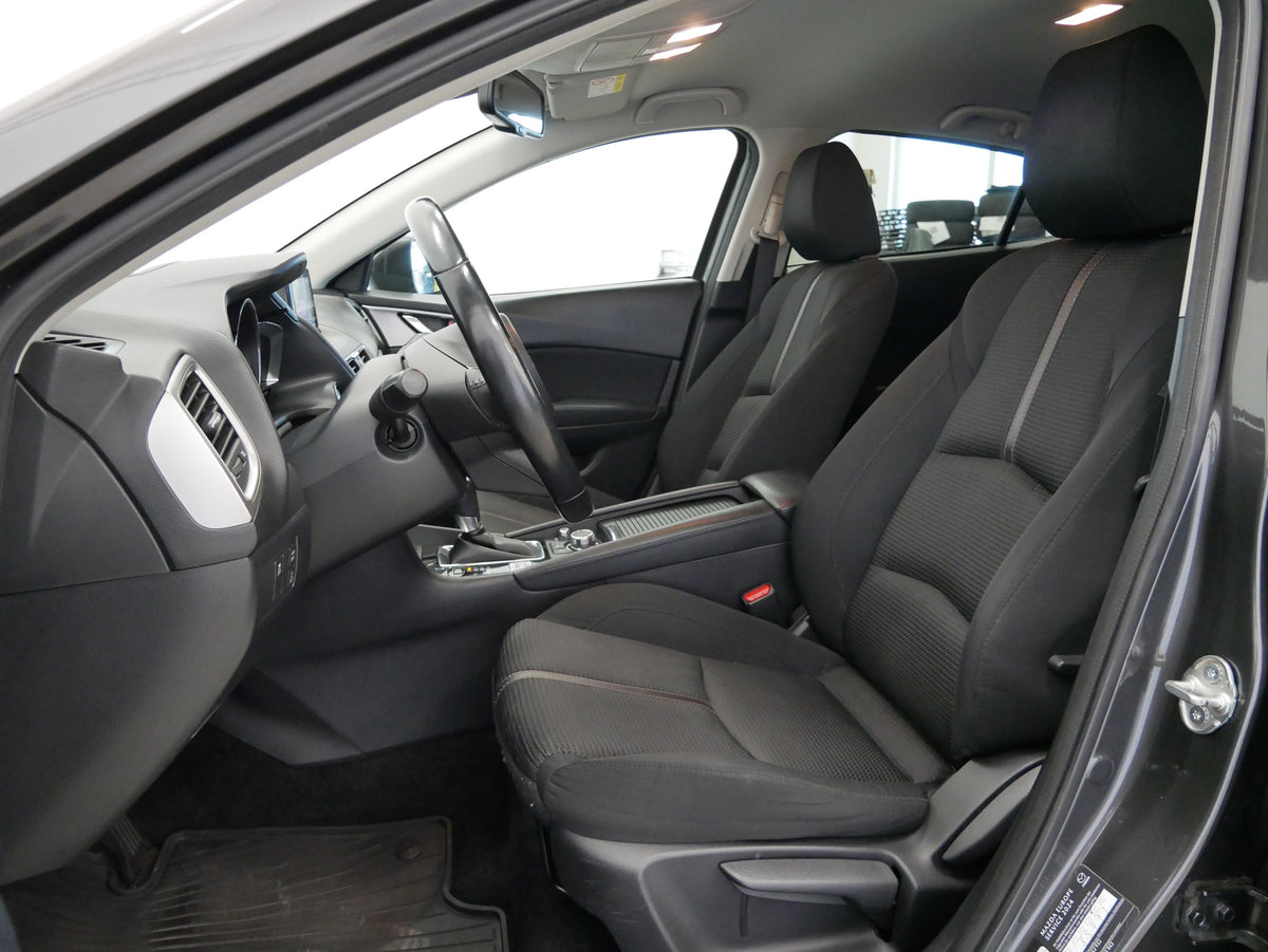 Mazda 3 2.0 Skyactiv-G 88kW Signature+ – foto 11
