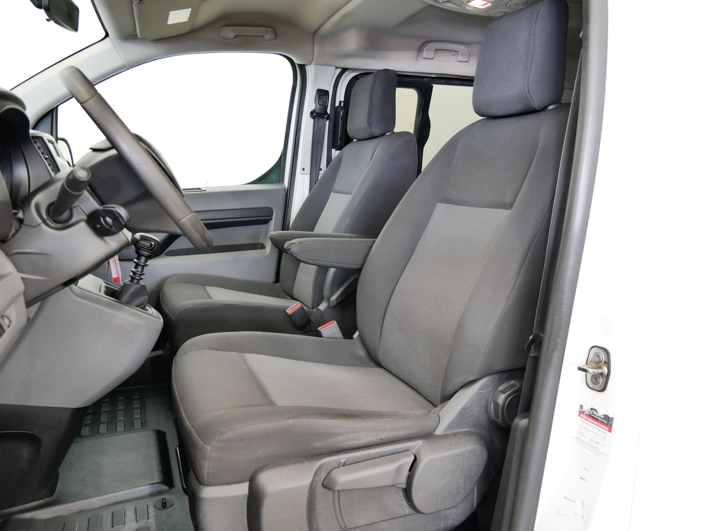 Toyota Proace 1.5D 88 kW 8 míst