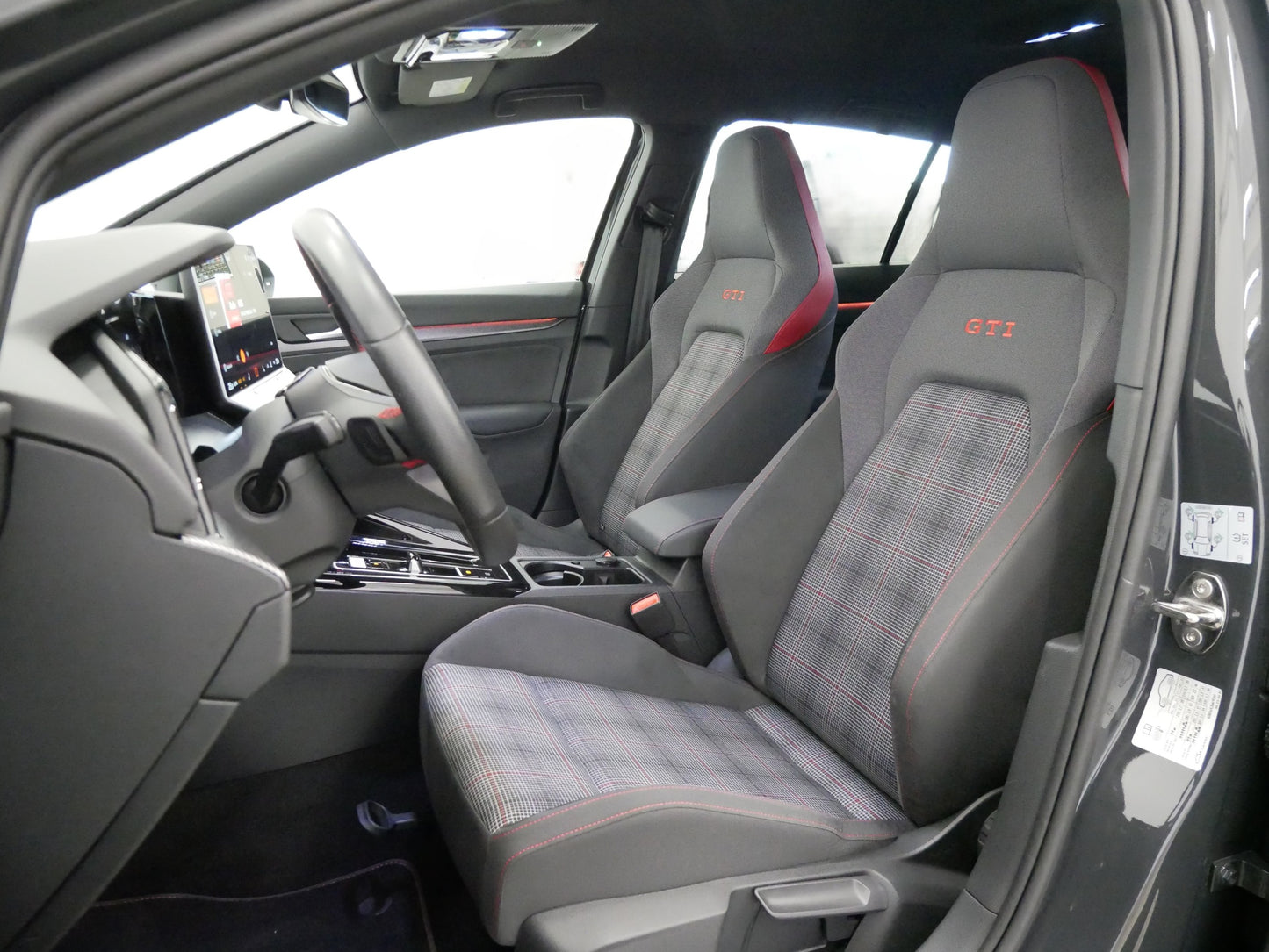 Volkswagen Golf 2.0 TSI 195 kW DSG GTI