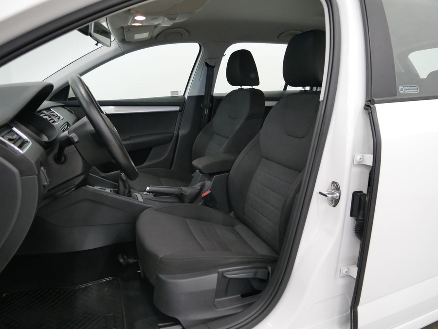 Škoda Octavia 2.0 TDI 110kW Style – foto 11