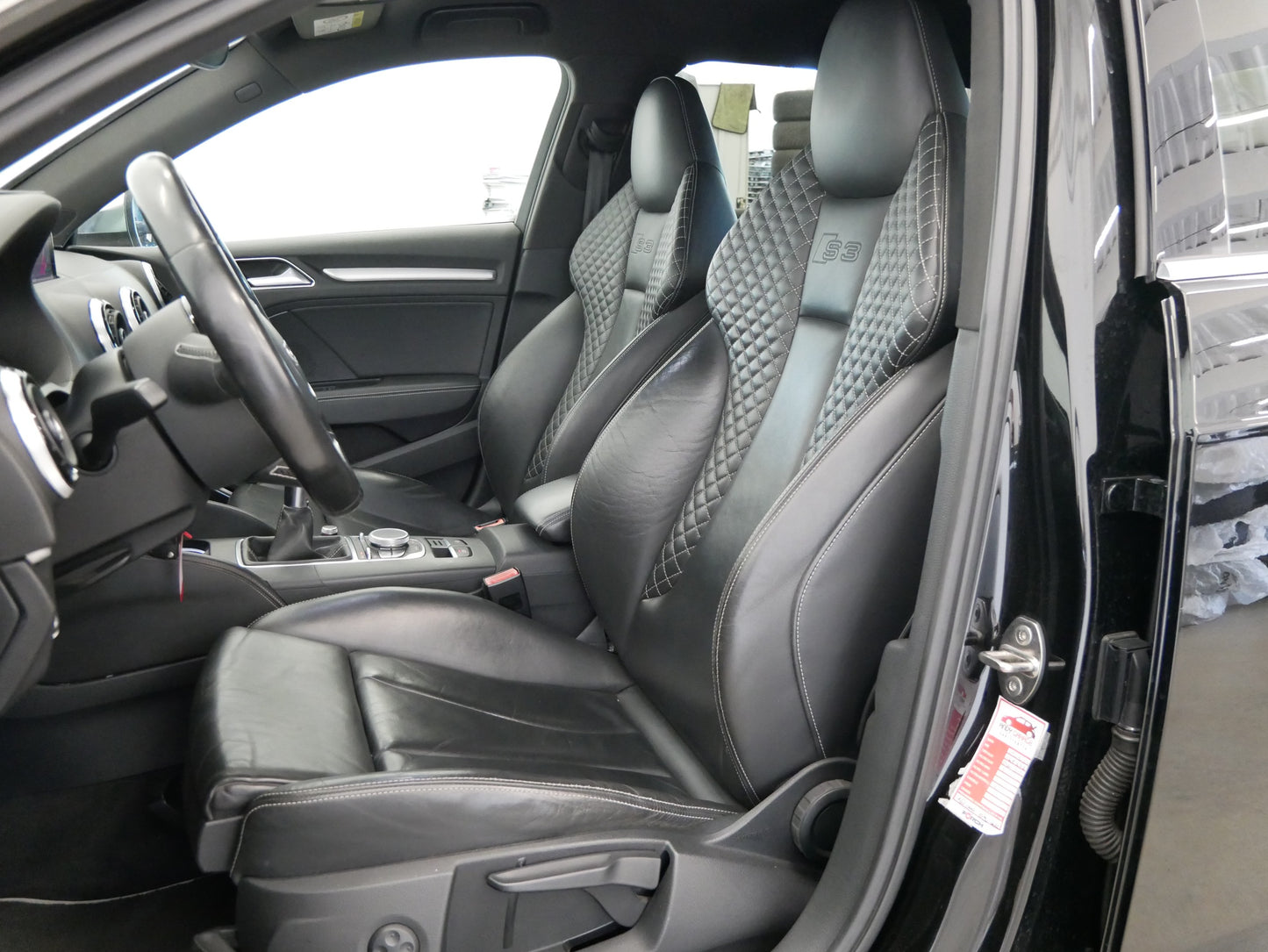 Audi S3 2.0TFSi 221kW Quattro