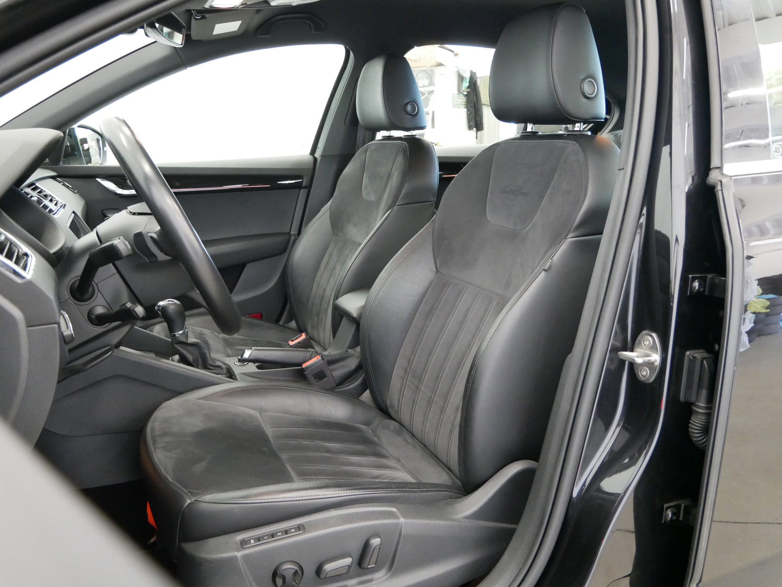Škoda Octavia 1.5 TSI 110 kW L&K – foto 11