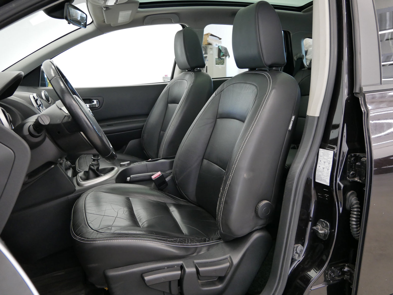 Nissan Qashqai 2.0 dCi 110 kW 4x4 Tekna – foto 11