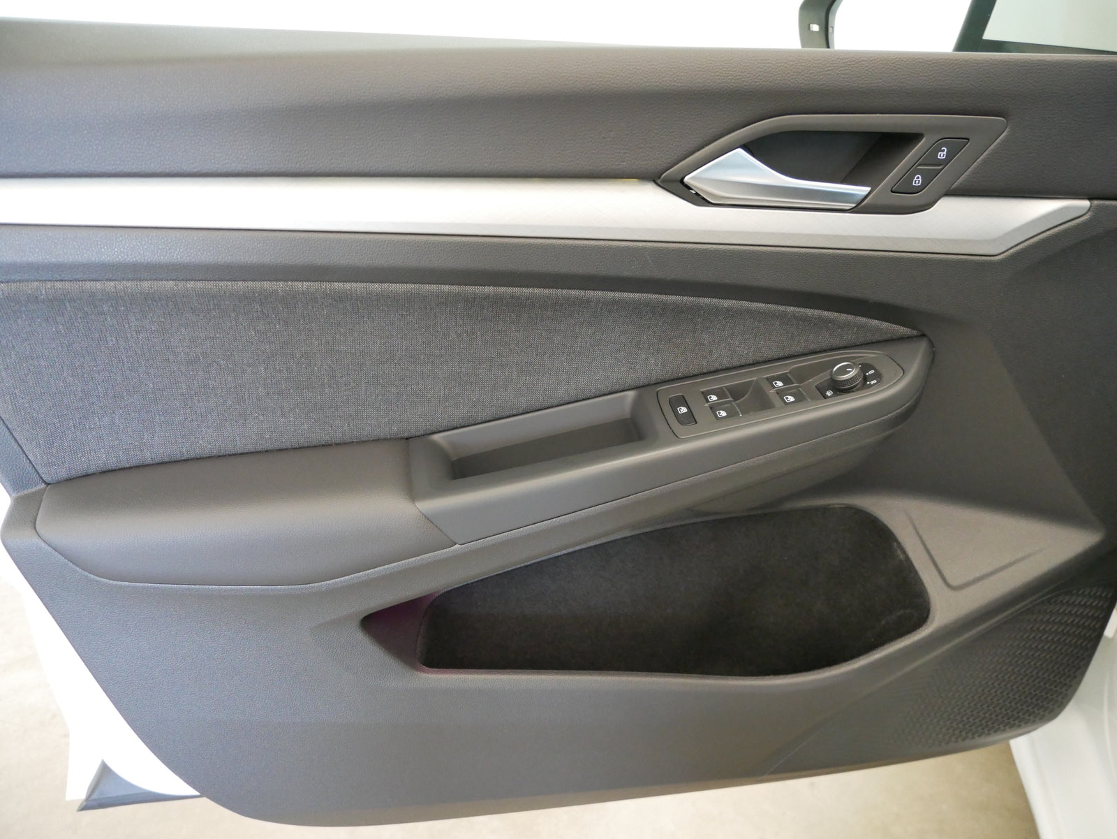 Volkswagen Golf 1.0 TSI 81 kW Life – foto 11