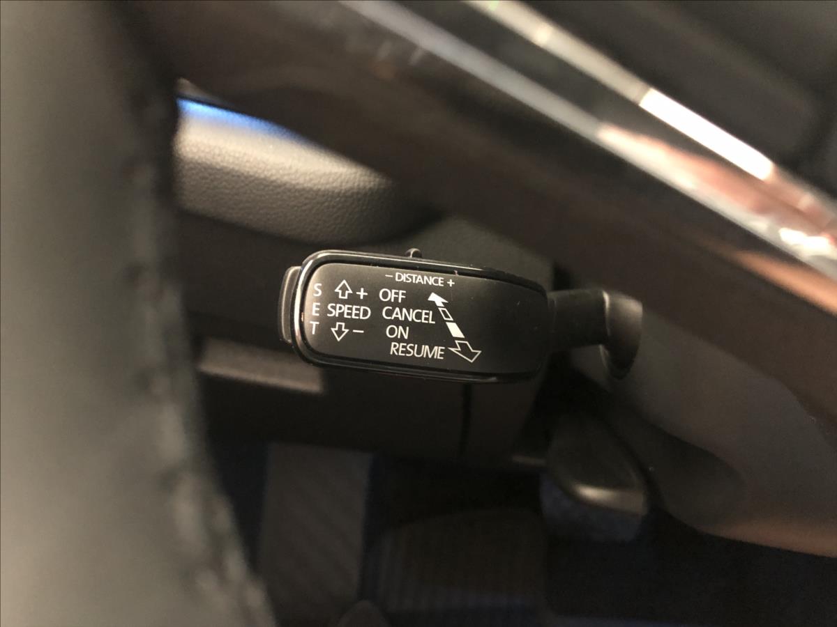 Škoda Octavia 1.5 G-TEC/96 kW/DSG/AMBI+/LED