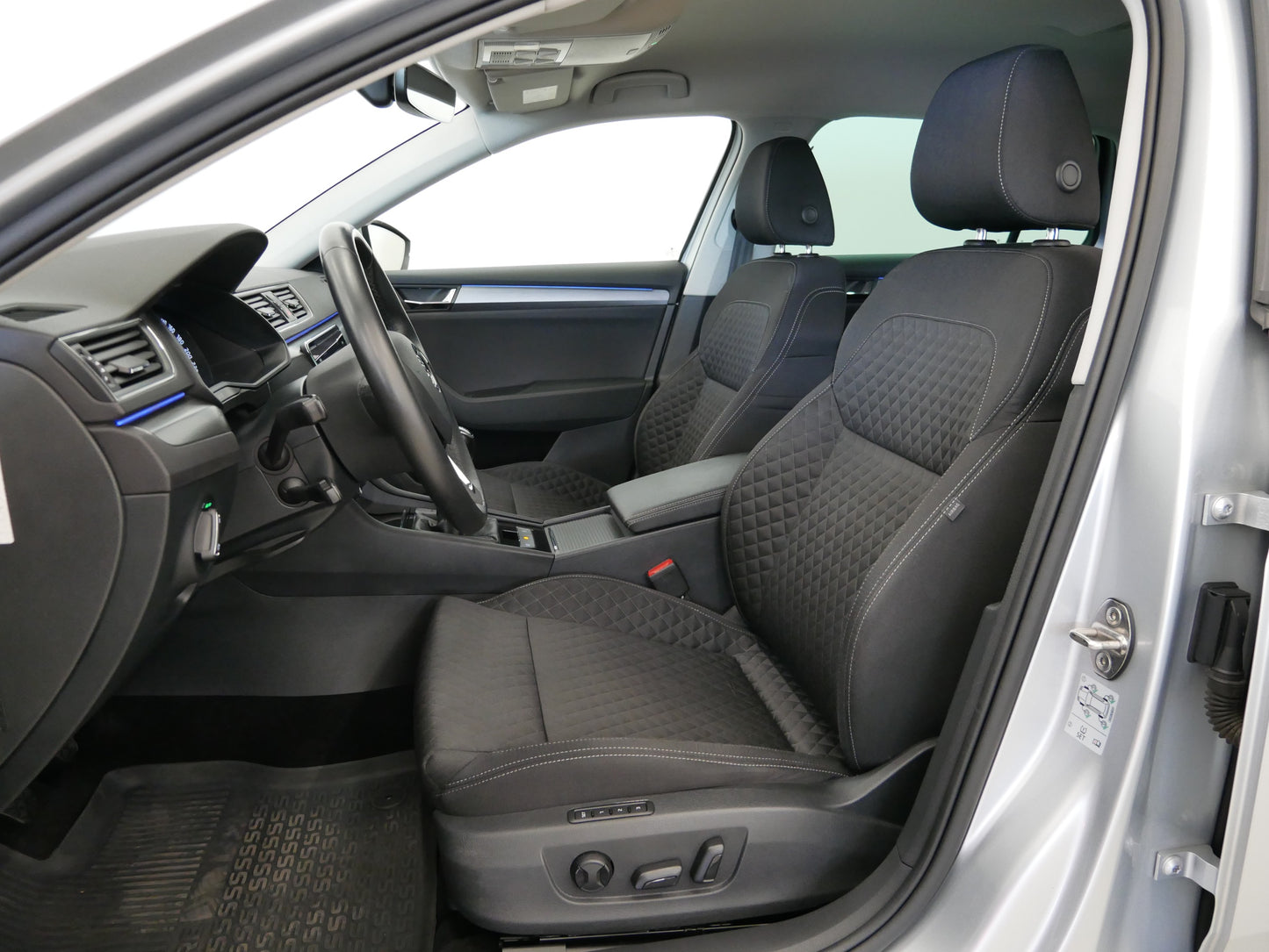 Škoda Superb 2.0 TDI 110 kW Style