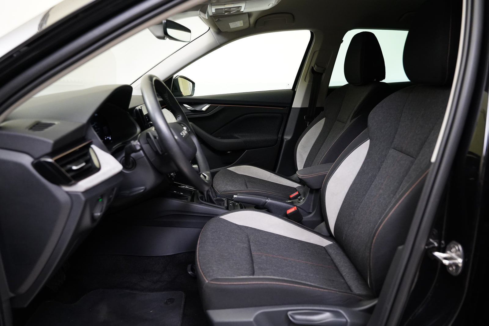 Škoda Scala 1.0 TSI 85kW DSG Top Selection – foto 11