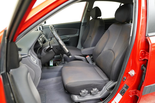 Kia Rio 1.4i 71 kW – foto 11