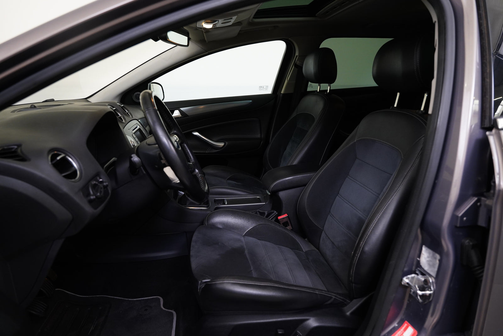 Ford Mondeo 2.2 TDCi 147 kW Titanium – foto 11