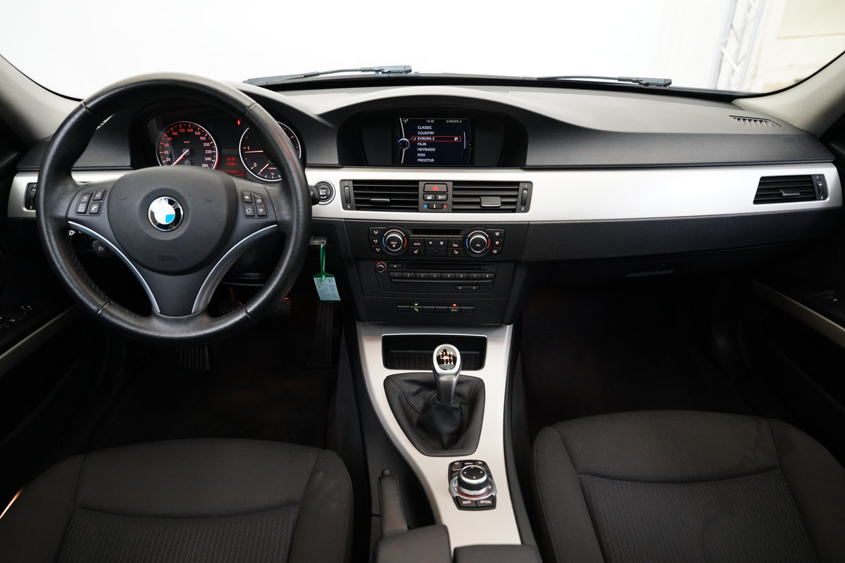 BMW Řada 3 318d 105 kW Touring
