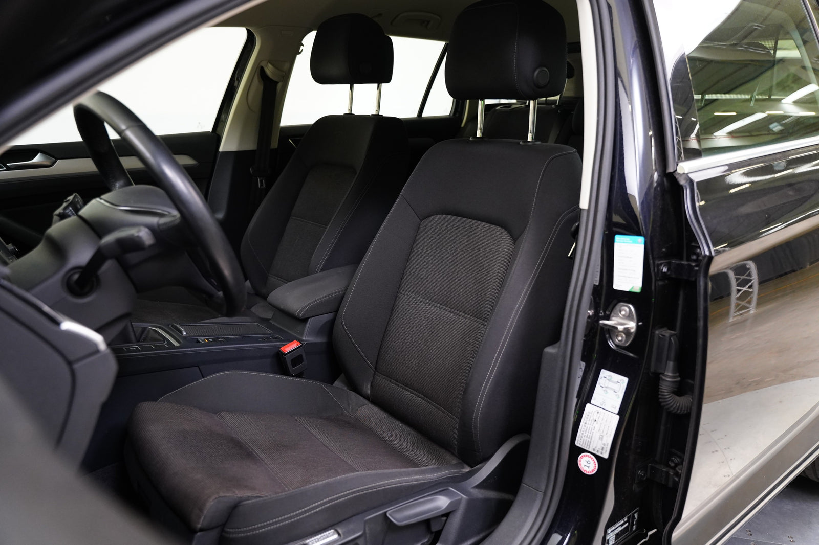 Volkswagen Passat 2.0 TDI 110 kW Comfortline – foto 11