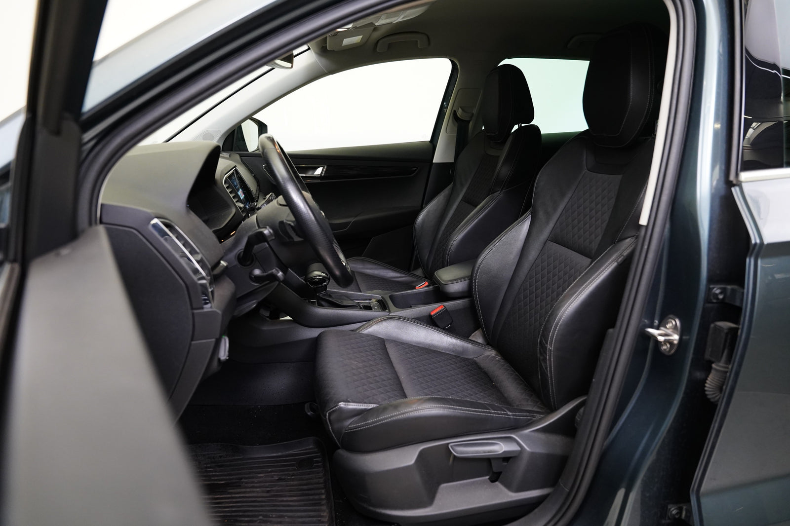 Škoda Karoq 1.5 TSI 110 kW DSG Style – foto 11