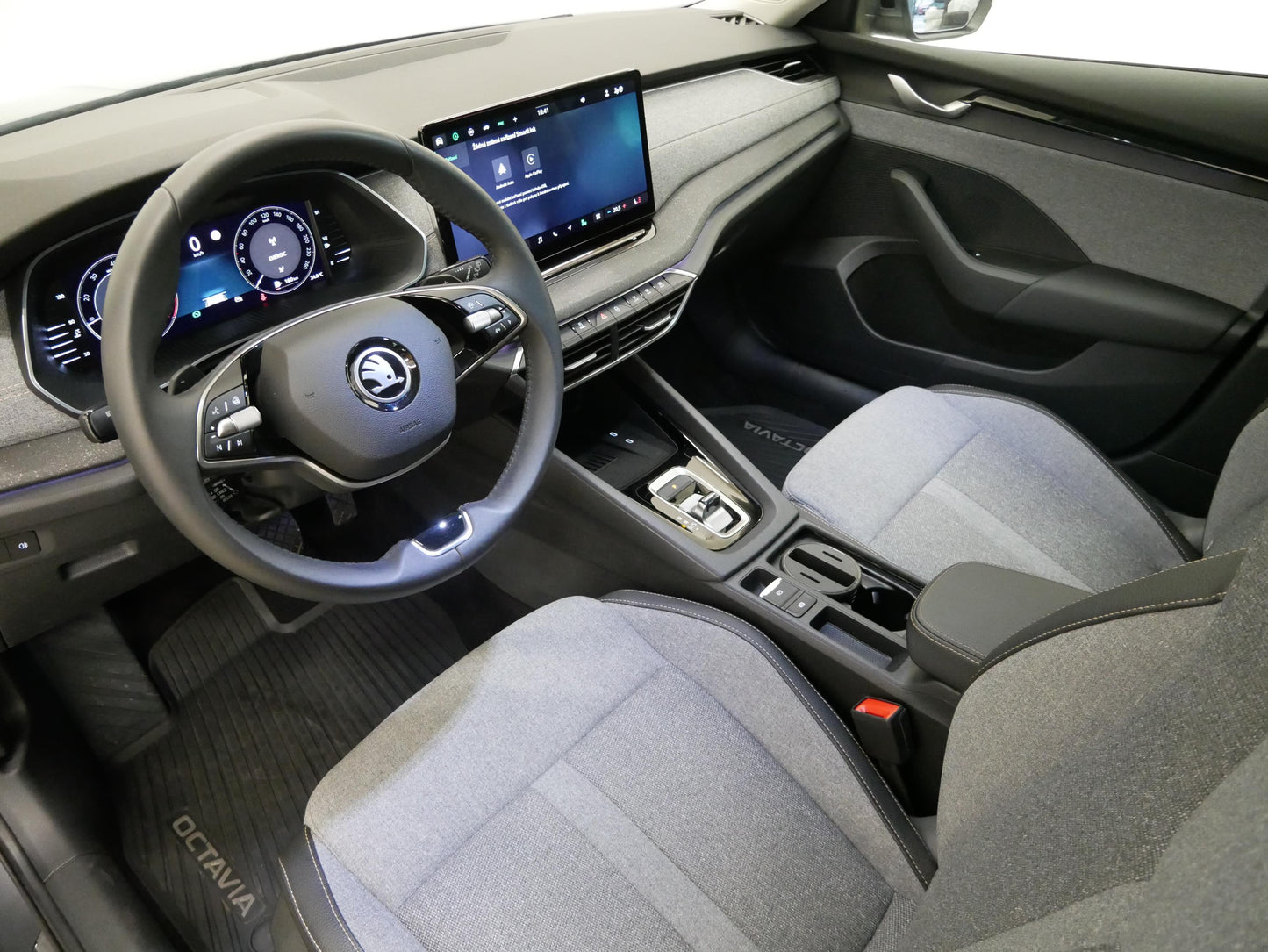 Škoda Octavia 1.5 eTSI 110 kW Top Selection